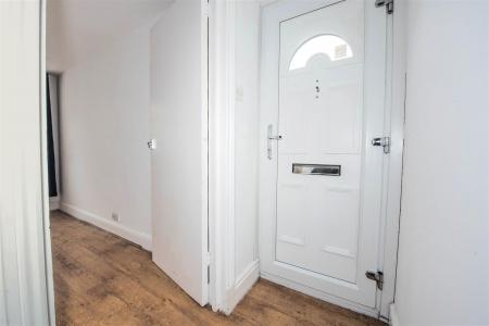 Tesoro_property_2 Oakfield Rd _CR0 2UA (13).jpg