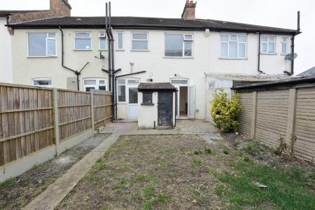 Tesoro_property_3 Howard Rd _Garden (1).jpg