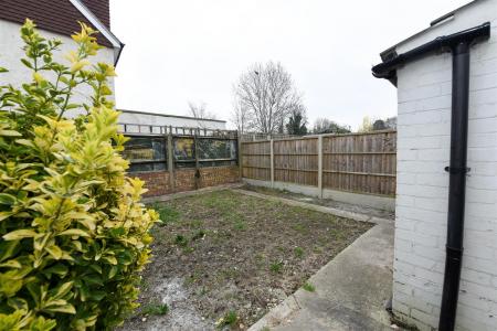 Tesoro_property_3 Howard Rd _Garden (2).jpg