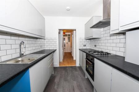 Tesoro_property_3 Howard Rd _Kitchen (4).jpg