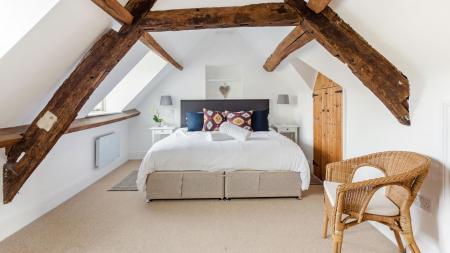 Windrush-Burford-Bedroom-11.jpg