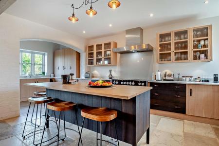 8615826-interior03-800.jpg