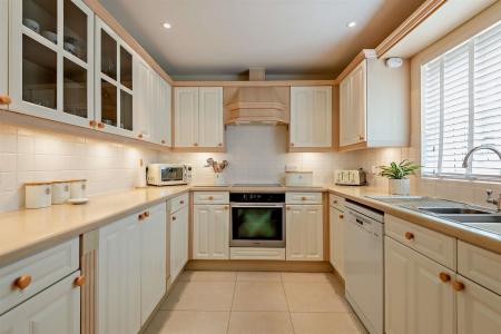 8645960-interior06-800.jpg