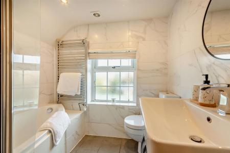 0018 8537473-interior10-800.jpg