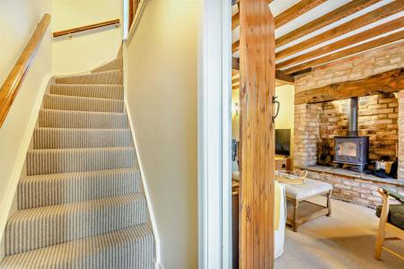 006 8537473-interior20-800.jpg