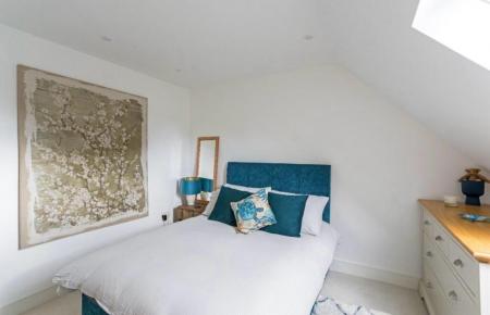 WhatsApp Image 2025-11-12 at 09.11.59.jpeg