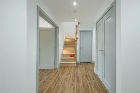 2 Saxon Drive (11).jpg