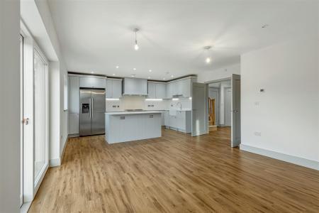 2 Saxon Drive (14).jpg