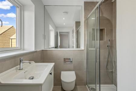 4 Saxon Drive (10).jpg