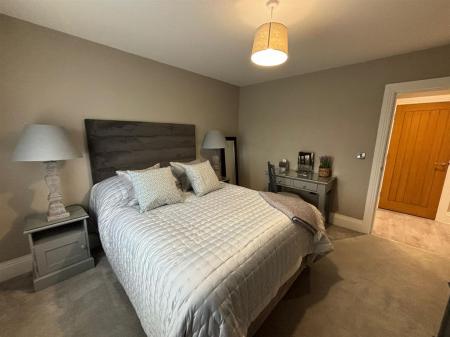 WhatsApp Image 2025-12-08 at 14.15.32 (1).jpeg