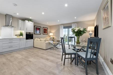 Windrush - Flat 5-10.jpg