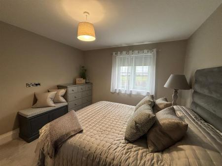 WhatsApp Image 2025-12-08 at 14.15.32 (4).jpeg