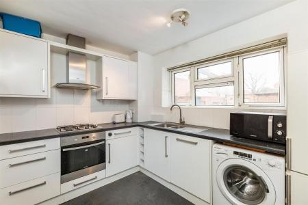 27372_james_anderson___3_sussex_court___6_lo