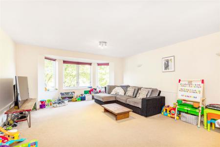 24553_flat_3_fairbairn_lodge6