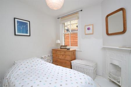Bed2-15y
