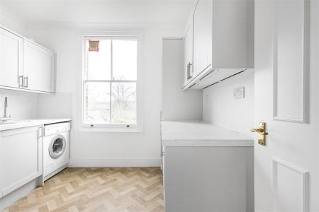 James_anderson-71b_north_worple_way-sw14__8_.jpg