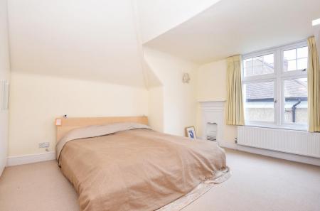 590af12203a28-l-184860 (11).jpg