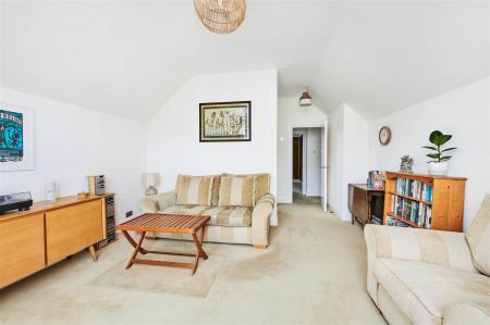 James_Anderson_-_Flat__Upper_Richmond_Road_West_3.