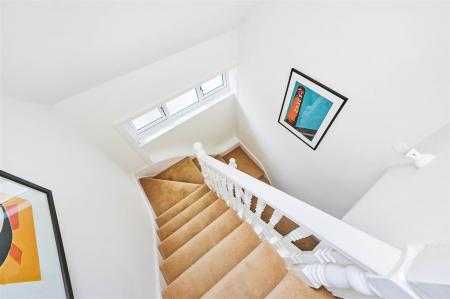 James_Anderson_-_Flat__Upper_Richmond_Road_West_13