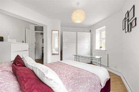 James_anderson-63_chertsey_court-sw14__11_.jpg