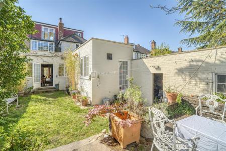 5_Westhay_Gardens-13.JPG