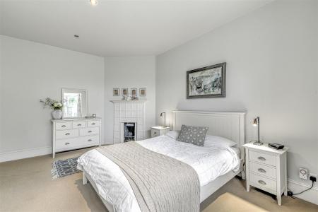 95_East_Sheen_Avenue_25.jpg