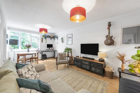 james_anders ambert_av__2_.jpg