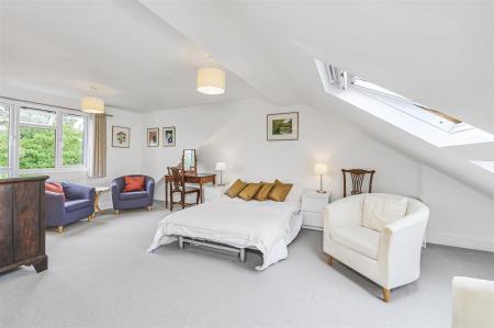 James_Anderson_-_Richmond_Park_Road_London__SW14_8