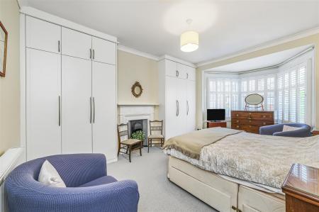 James_Anderson_-_Richmond_Park_Road_London__SW14_8