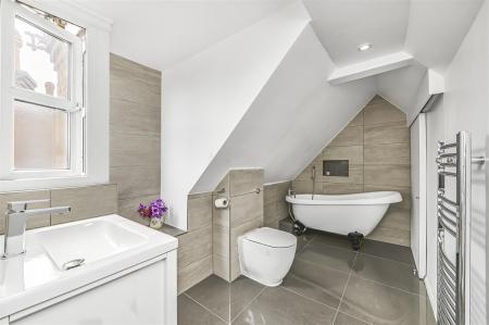 James_Anderson_-_Sheen_Lane_London__SW14_8LE_2.JPG