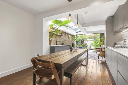 James_ande ombe_road-tw9__10_.JPG