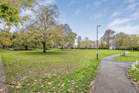 JA-1_Lambourn_House-18 - Copy.jpg