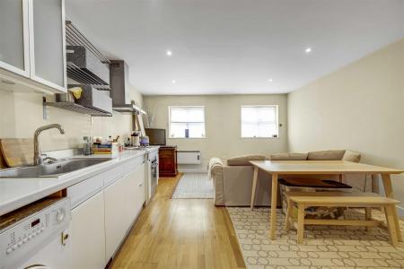 1_Brancaster_Mews-8.jpg
