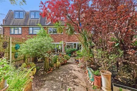 James_Anderson_-_31__Fairdale_Gardens__Putney_SW15