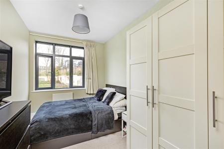 32043_james_anderson___flat_5_65_putney_bridge_roa