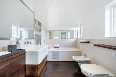 Flat 2, Hotham Hall SW15 1QS-14.jpg