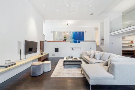 Flat 2, Hotham Hall SW15 1QS-7.jpg