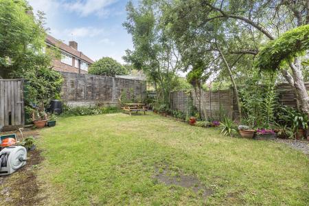 James_Anderson-26_huntingfield_road-sw15_5he__19_.