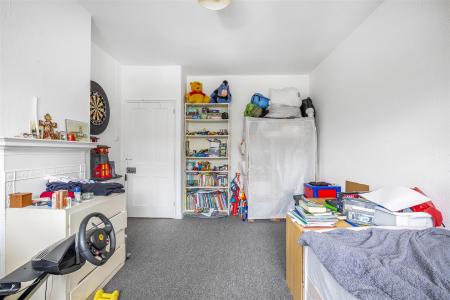 James_Anderson-26_huntingfield_road-sw15_5he__4_.j