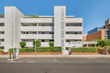 Apartment_6__43_Carlton_Drive_Putney__London__SW15