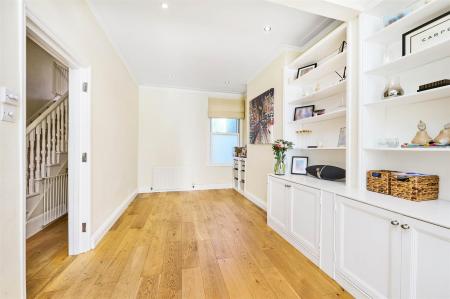 James_Anderson_-_Fawe_Park_Rd__London_SW15_2EG__UK