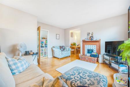 James_Anderson_Putney_L-D501__Gillbert_Scott_Build