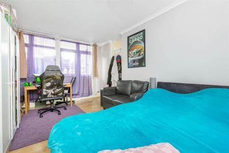 32249_ja_19_keevil_drive_8_lo.jpg