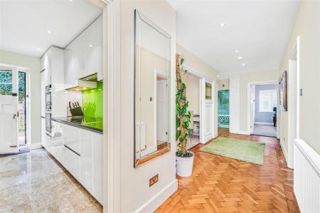 James_Anderson_-_33_Roehampton_Close_SW15_5LU_15.J