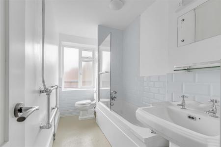 JA-27_Millbrooke_Court__Keswick_Rd_SW15_2RA-6.JPG