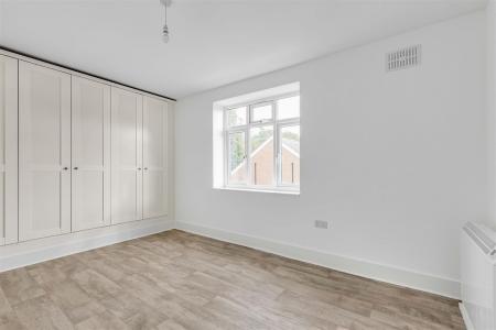 JA-27_Millbrooke_Court__Keswick_Rd_SW15_2RA-4.JPG
