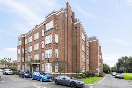 To Let - Ross Court SW15 3NZ-No Watermark-21.jpg