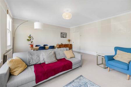 james_anderson_-_85a_erpingham_rd__17_.jpg
