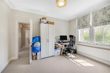 james_anderson_-_85a_erpingham_rd__11_.jpg