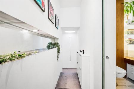 James_Anderson_-_Fernhill_Place__Charfield_Avenue_